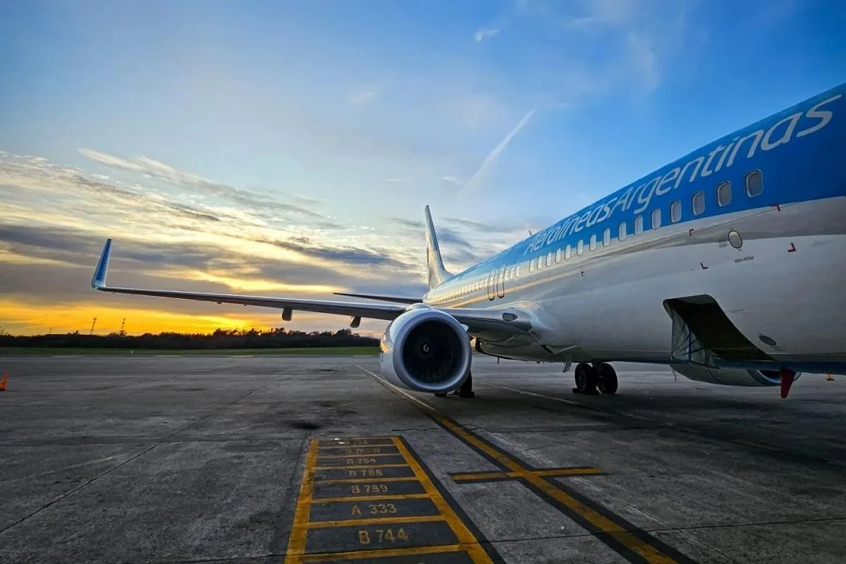 Aerolíneas Argentinas presenta superávit en 2025 y pagará Impuesto a las Ganancias