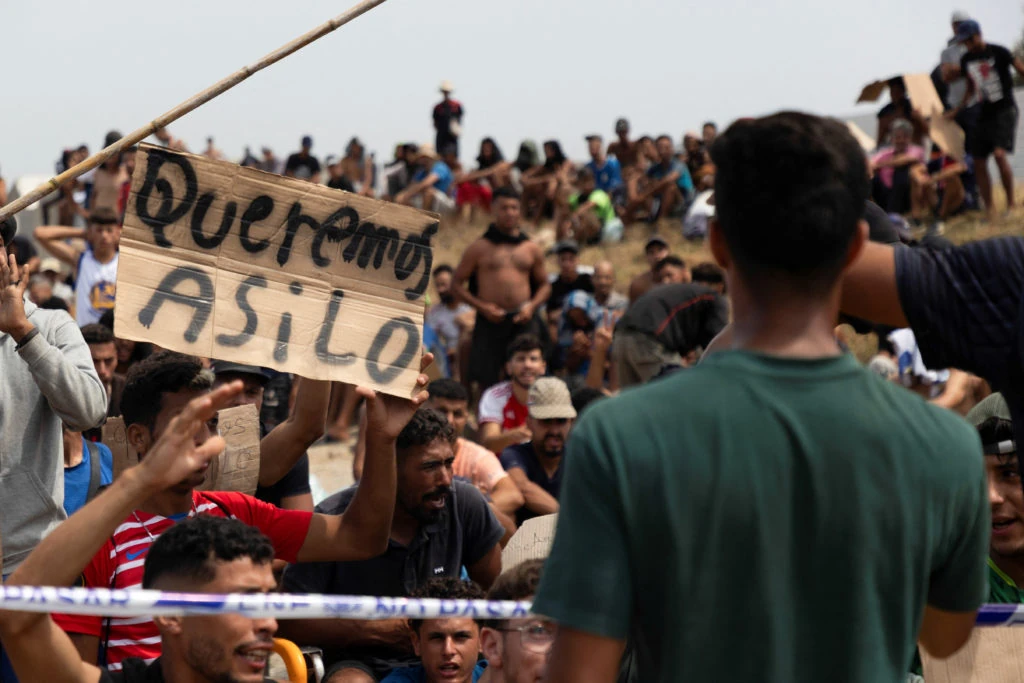 Casi 300 migrantes arrestados en Marruecos al intentar llegar a Ceuta