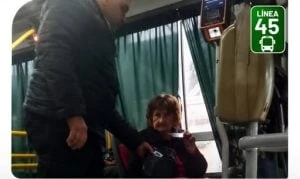 Chofer devuelve bolso olvidado con dinero y documentos en Posadas