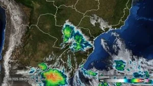 Ciclón extratropical alerta a Paraná por lluvias y vientos fuertes