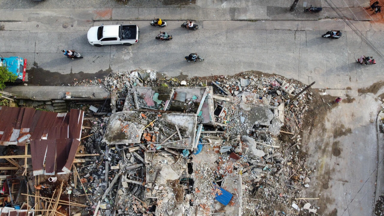 Colombia: balance tras terremoto revela 294 muertos y 3.935 heridos