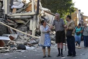 Colombia enfrenta crisis tras terremoto de magnitud 7,4 con 240 muertos y 2.000 desaparecidos