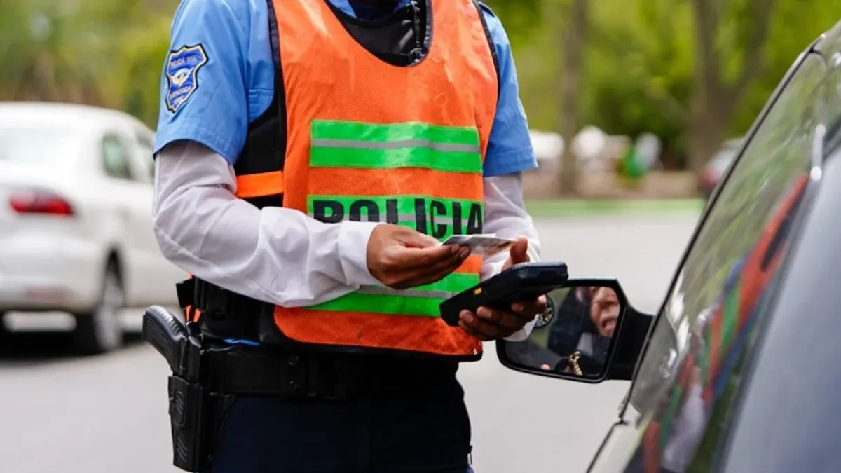 Conductor de Uber volca en Godoy Cruz con alcohol en sangre cuatro veces el límite
