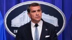Confirmación ajustada de Todd Blanche como fiscal general de EE.UU.