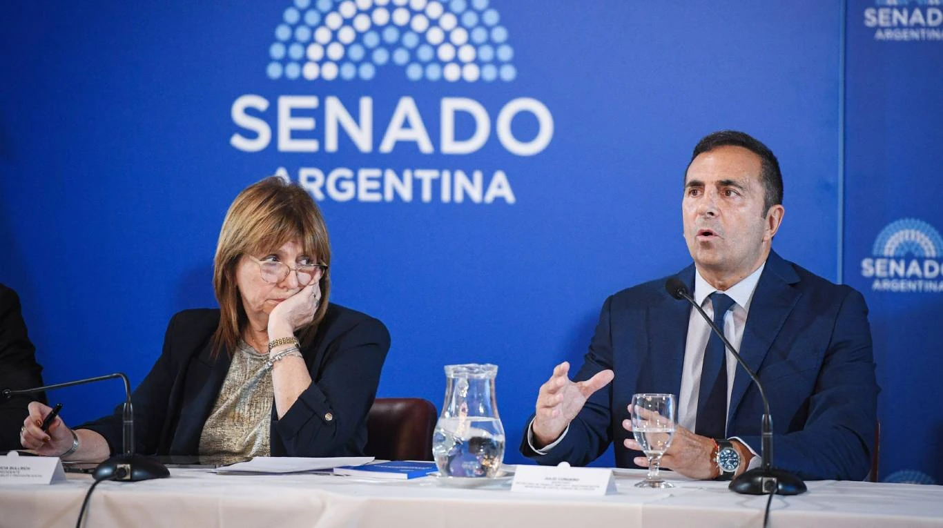 El Gobierno advierte a gremios docentes: sanciones por incumplimiento de presentismo