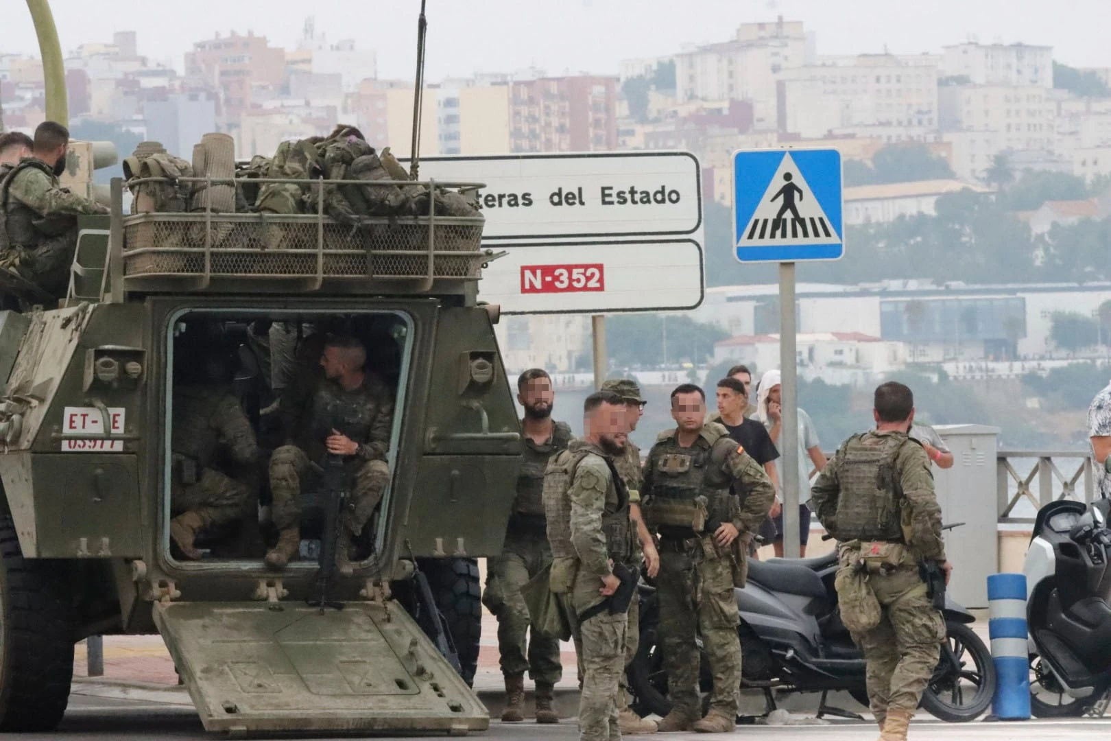 El Gobierno anula los permisos militares en Ceuta ante un nuevo intento migratorio