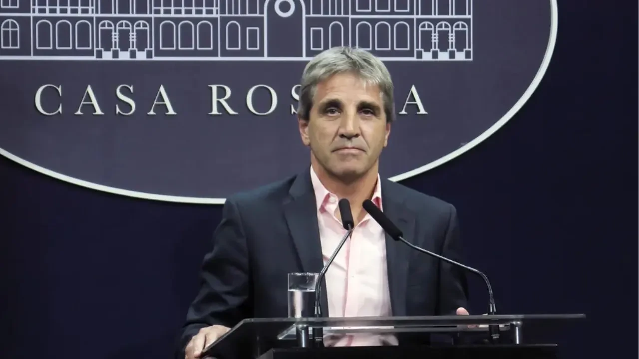 El Gobierno implementa nuevos préstamos para contener el dólar