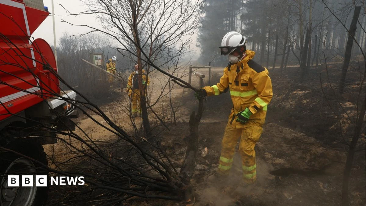 El incendio en Bélgica se expande y lleva a la evacuación de dos aldeas