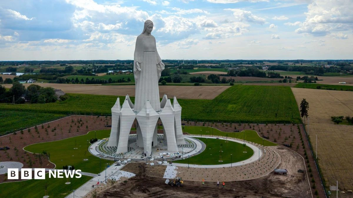 Inauguran la estatua de la Virgen María más alta de Europa en Polonia