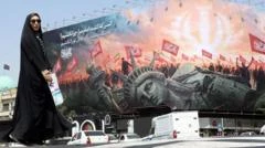 Irán afirma negociar con Omán, pero no con EE. UU. tras comentarios de Trump