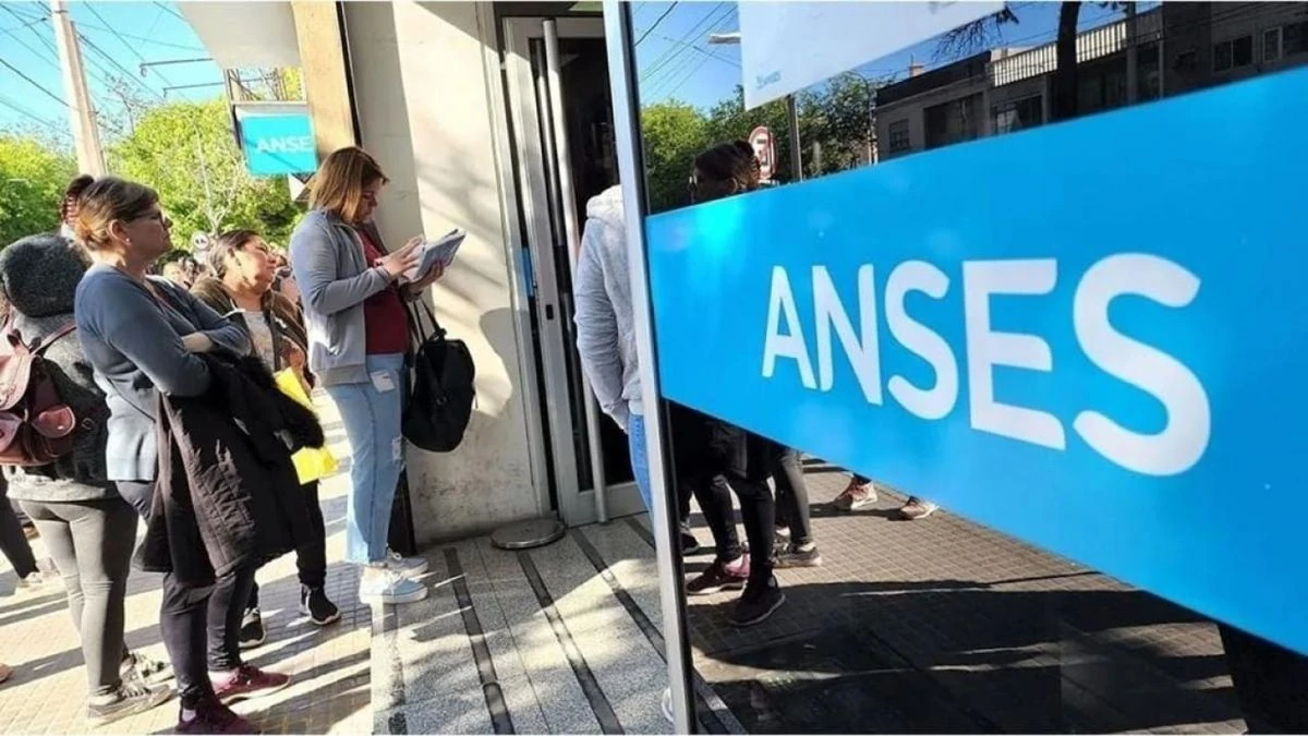 La ANSES activa el pago de la AUH con un aumento del 1,89% en agosto