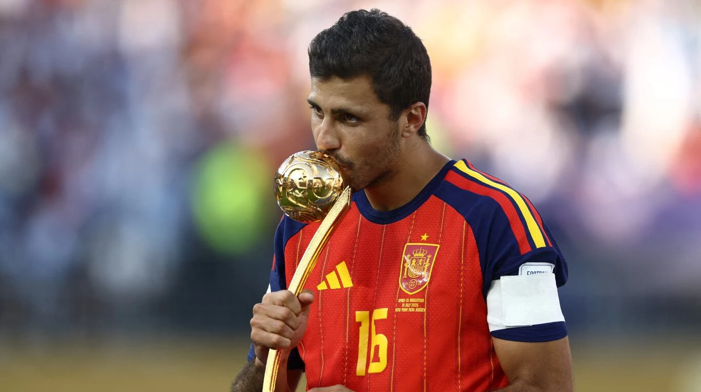 La batalla entre Real Madrid y Barcelona por el fichaje de Rodri, campeón del Mundial