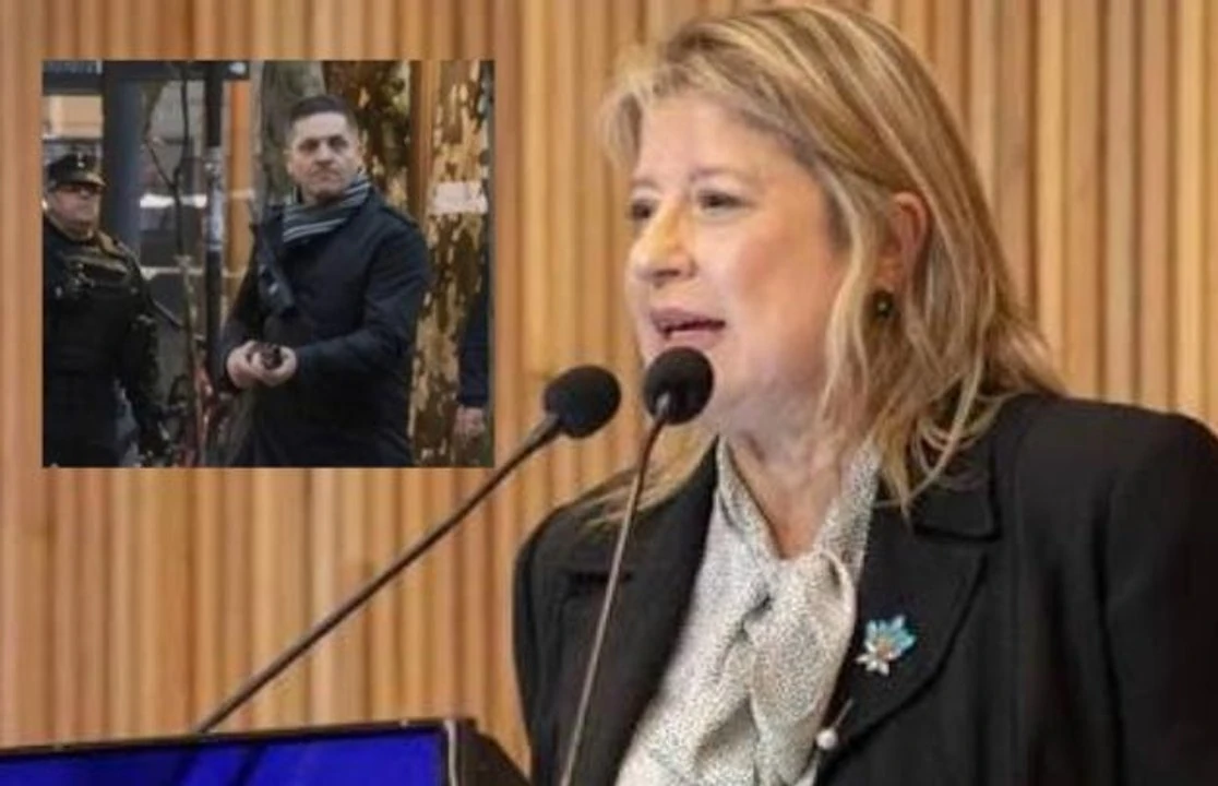 La ministra de Seguridad defiende al comisario que apuntó a manifestantes