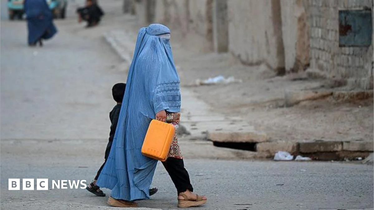 La vida de las mujeres afganas se vuelve irreconocible tras cinco años de talibanes