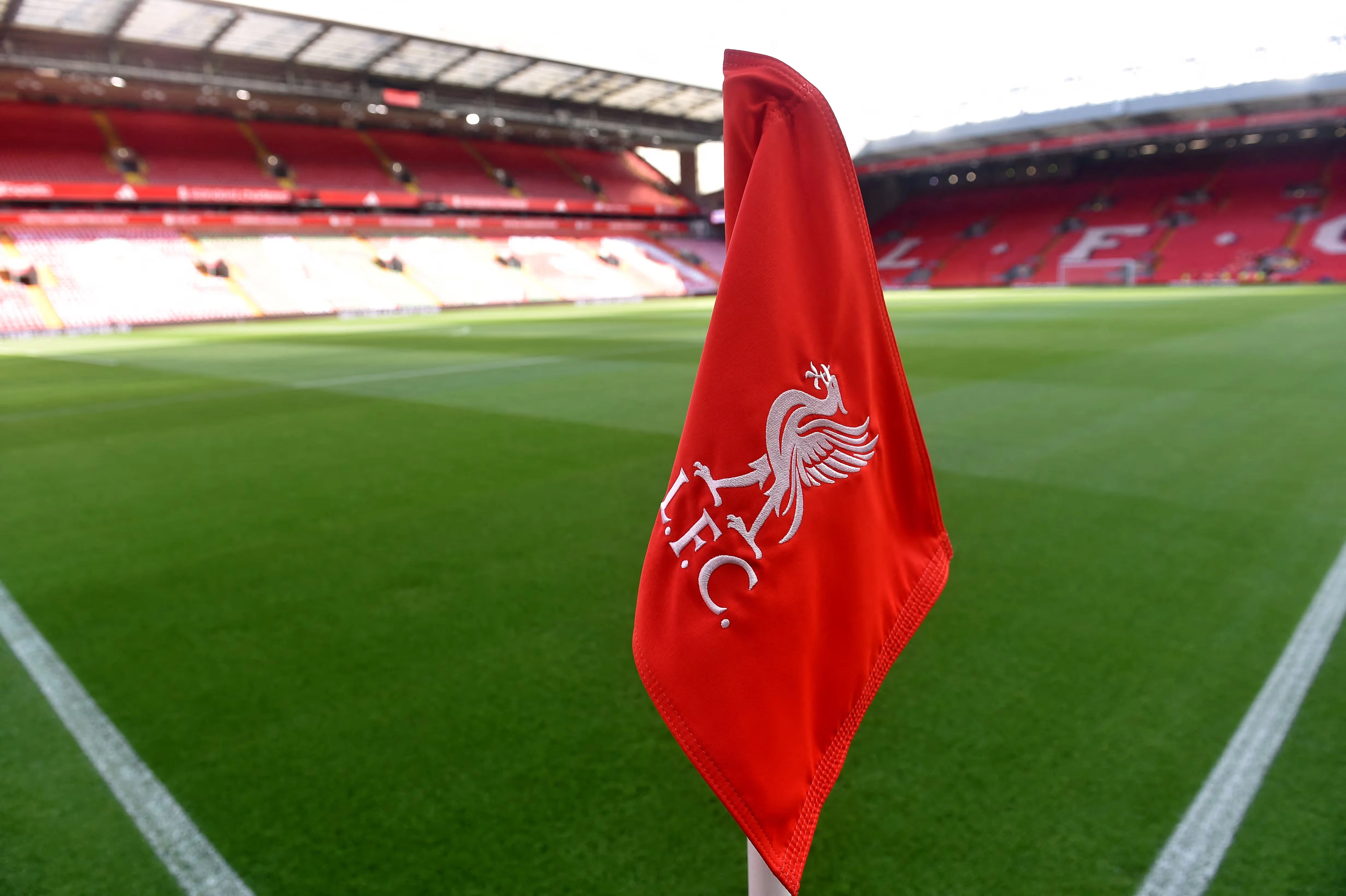 Liverpool vende el 30% de sus acciones a un consorcio liderado por Jeff Bezos
