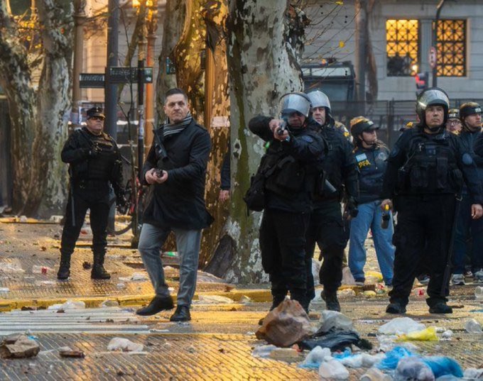 Diputado exige explicaciones al Gobierno por represión en marcha del Congreso