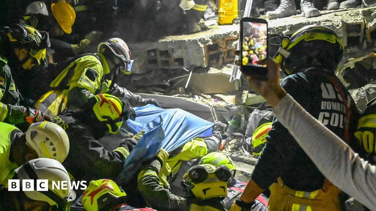 Rescatan a mujer viva tras 36 horas bajo escombros en Colombia