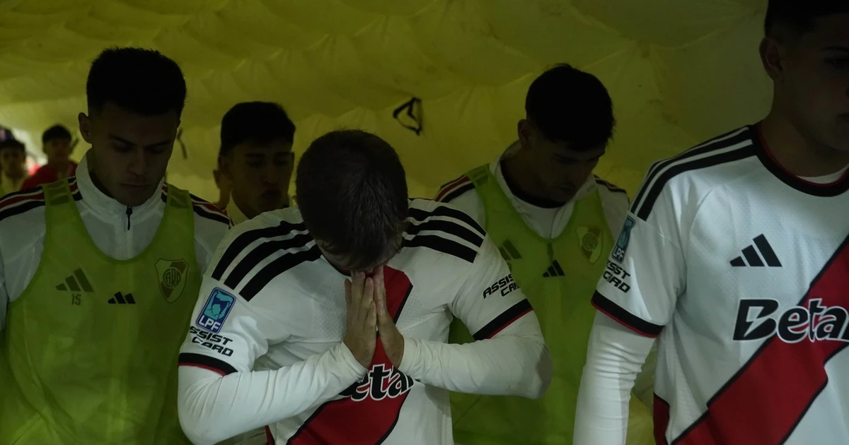 River Plate suma cuarta derrota consecutiva, Vélez empata con Boca en el Clausura 2026