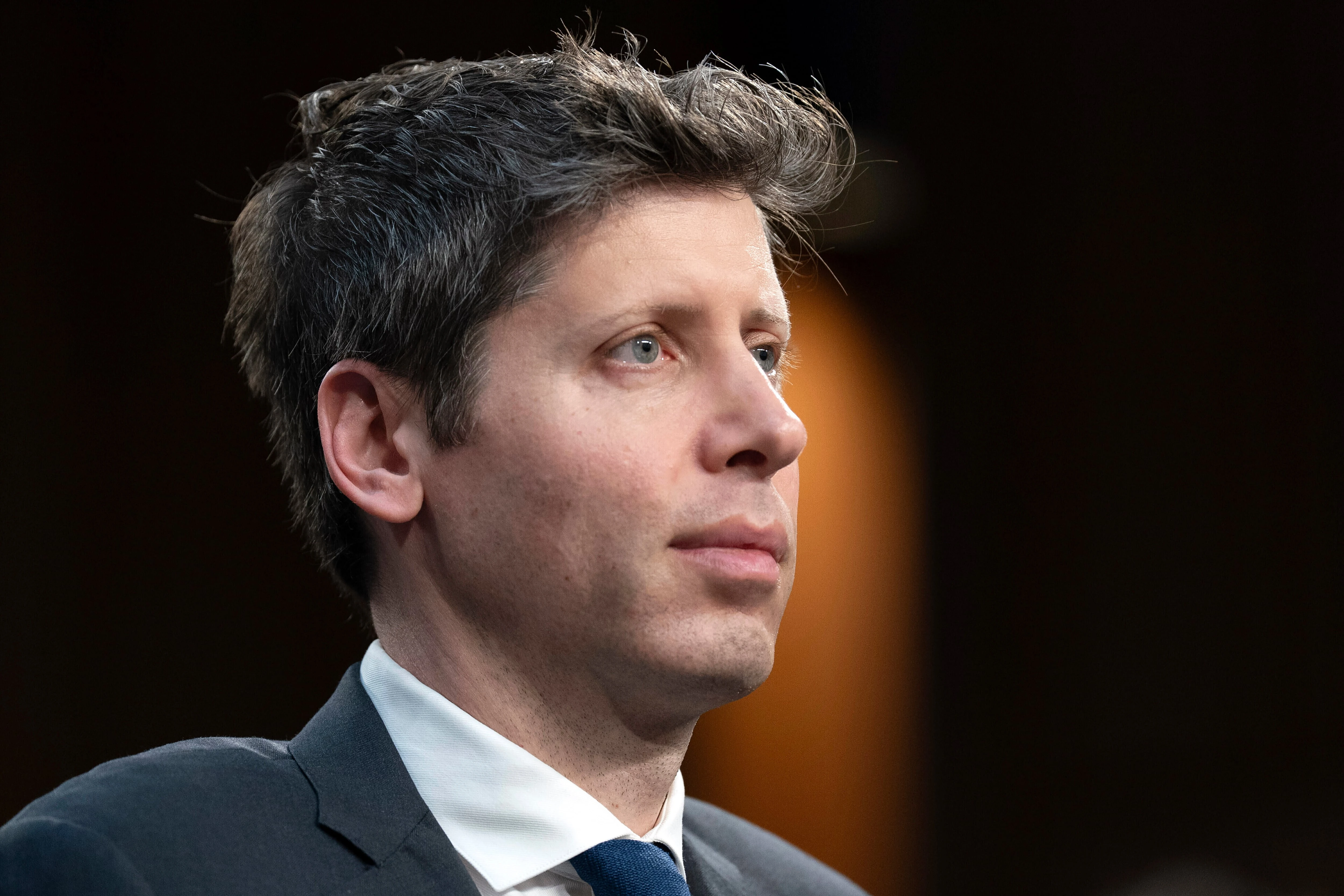 Sam Altman advierte sobre el impacto de la IA en la jornada laboral