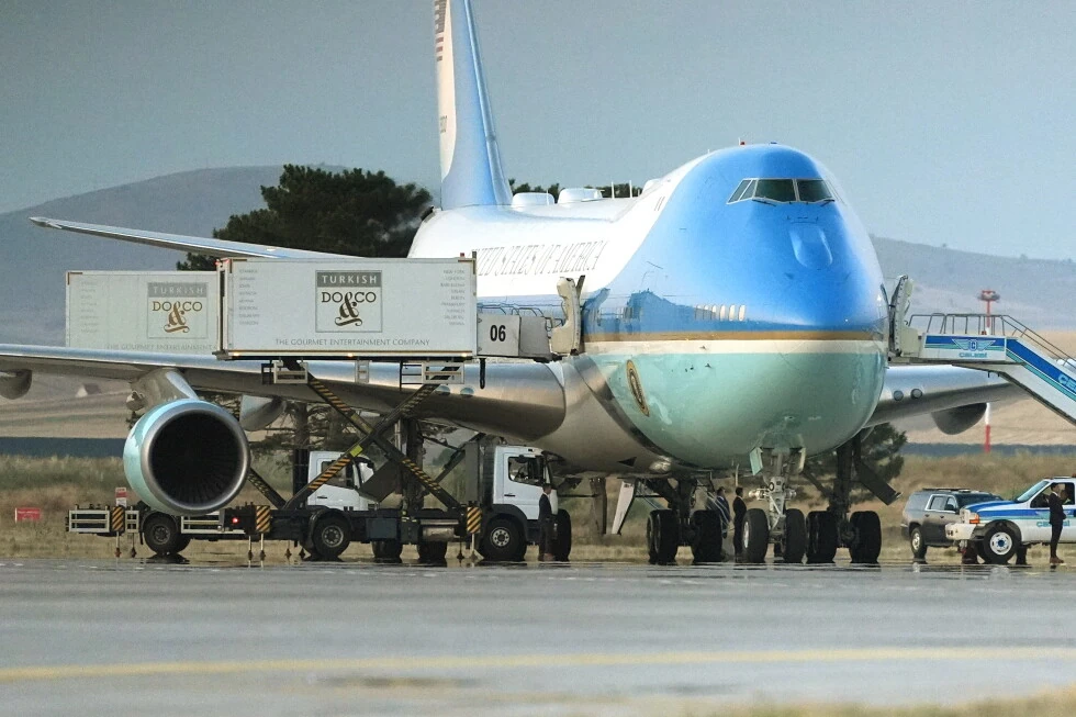 Trump utiliza un Plan Secreto para Volar de Turquía tras Amenaza de Irán
