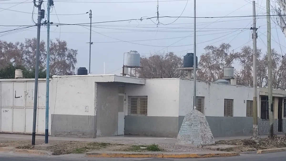 Un destacamento policial en Godoy Cruz se convierte en refugio para personas sin hogar