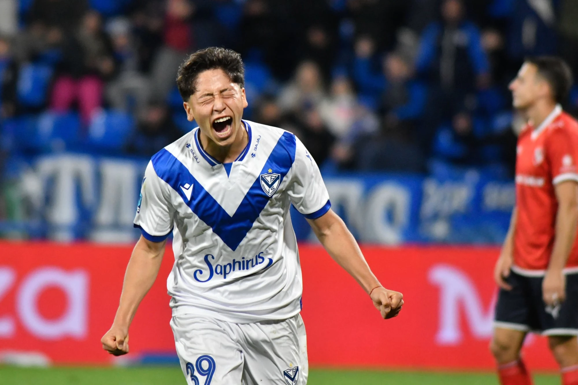 Vélez supera a Independiente con un gol de Thiago Aguirre, una promesa de 17 años
