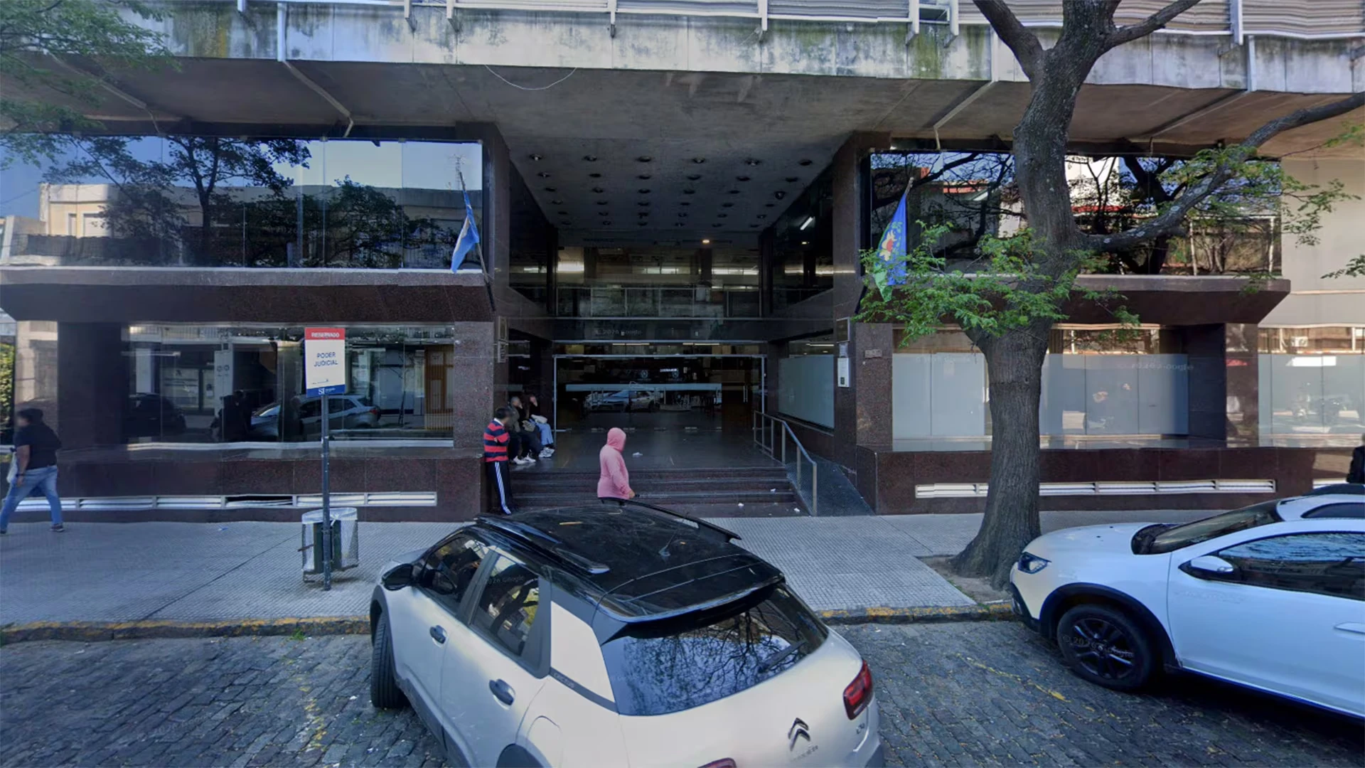 Verónica Aldazabal denuncia abuso infantil y lucha por proteger a sus hijas en Bariloche