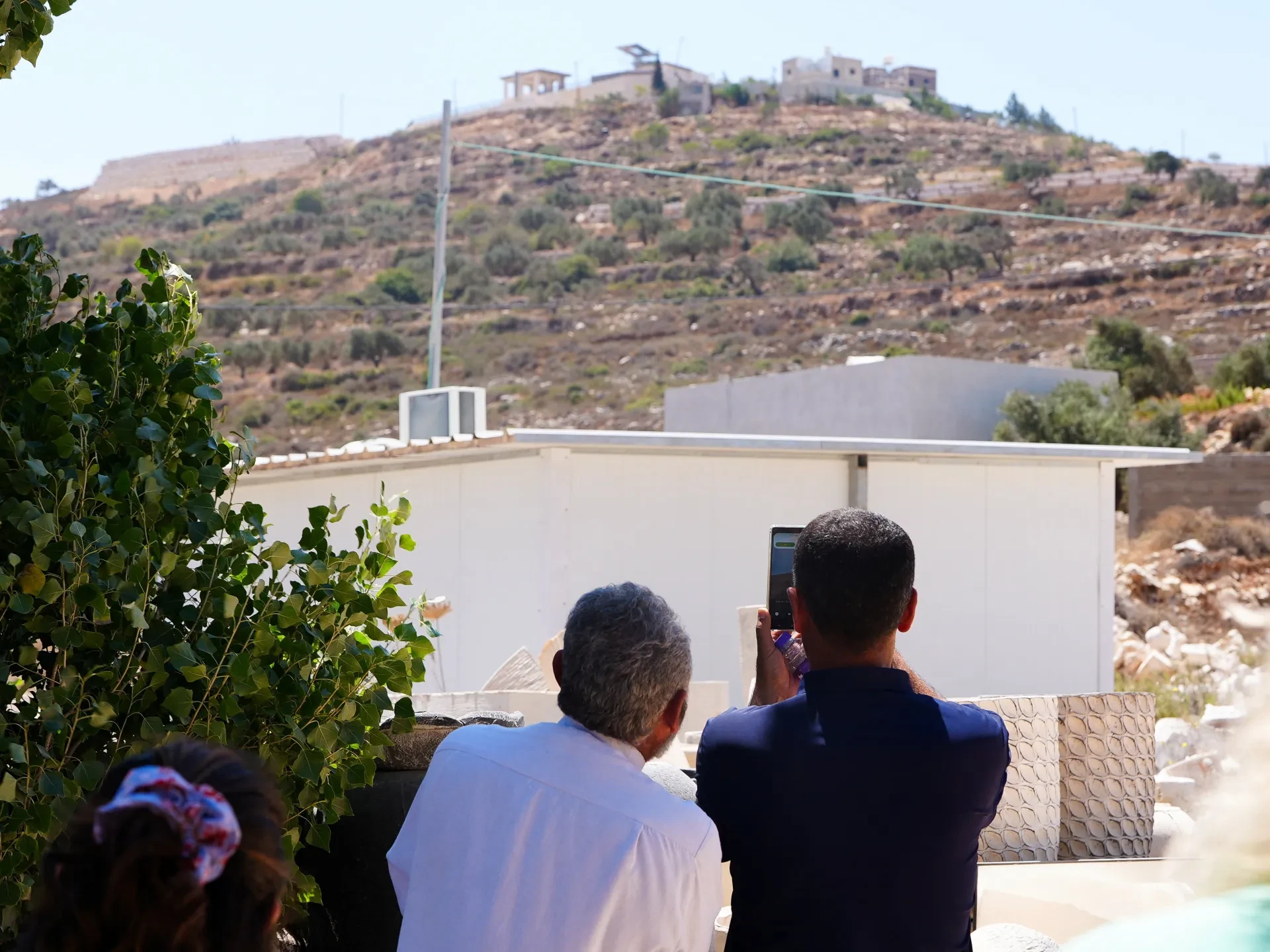 Violencia de colonos en Cisjordania amenaza a la población palestina, advierten grupos de derechos