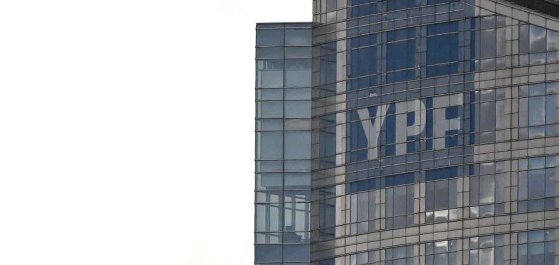 YPF anuncia un plan de inversión de US$51 mil millones en el proyecto Argentina LNG